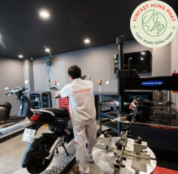 THAY NHỚT XE ĐIỆN VINFAST